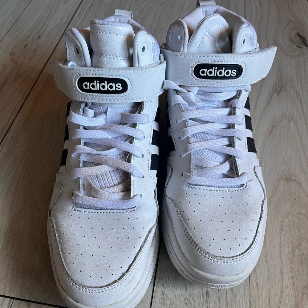 Adidas White and Black Sneakers - Picture 2 of 4